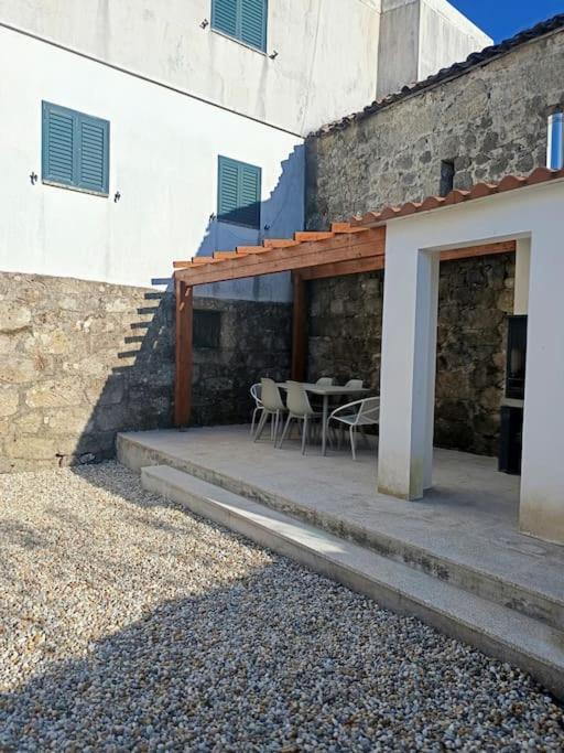 부젤라 Casa Alem Da Ponte 빌라 외부 사진